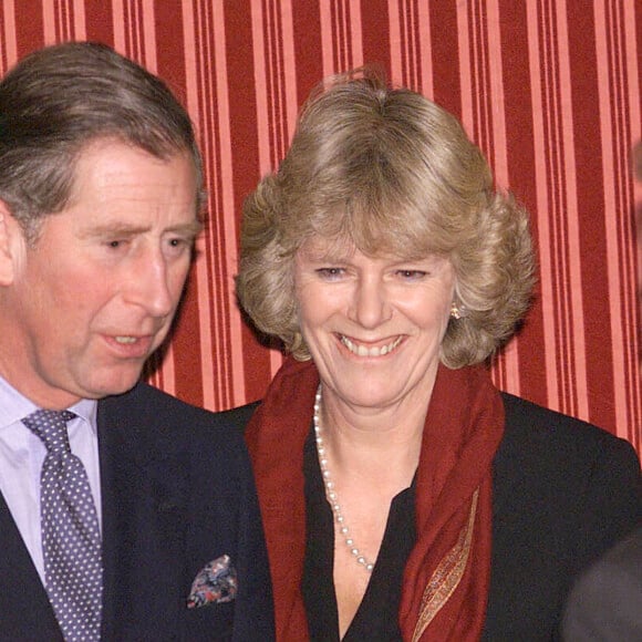 Il affirme que Charles et Camilla l'auraient conçu alors qu'ils étaient adolescents...© All Action/ABACA. Charles et Camilla
