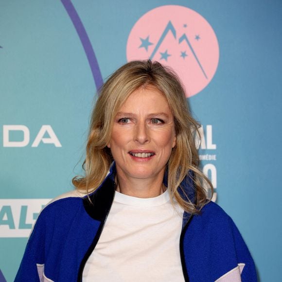 Karin Viard au photocall des arrivées de la cérémonie de clôture du 27ème Festival International du Film de Comédie de l'Alpe d'Huez, France, le 20 janvier 2024. © Dominique Jacovides/Bestimage