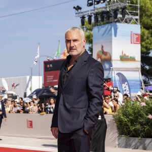 Avec presque 4 millions d'entrées 
Théma - Les hommes en blond platine - Gilles Lellouche 81ème Mostra de Venise Tapis rouge du film -Leurs Enfants Apres Eux Palazzo del Cinema Lido de Venise, Italie 31 août 2024