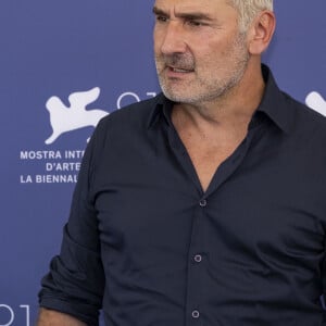 Théma - Les hommes en blond platine - Gilles Lellouche 81st Venice Film Festival Photocall of the movie -Leurs Enfants Apres Eux (And their children after them) Palazzo del Casinò Lido of Venice, Italy 31st August 2024