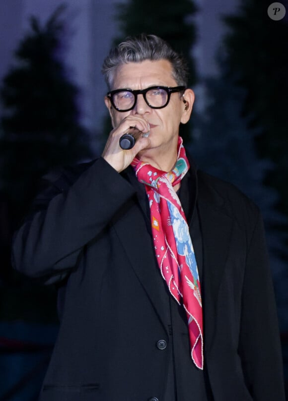 Face aux critiques, le chanteur de 62 ans affirme vivre un grand amour et assume pleinement leur histoire
Marc Lavoine - Personnalités lors de la soirée d'inauguration "Noël du BHV Marais" à Paris. Le 6 novembre 2024 © Coadic Guirec / Bestimage