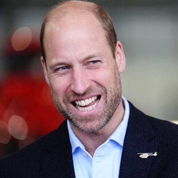 Le Prince William, prince de Galles, se rend à RAF Northolt pour voir deux nouveaux hélicoptères de la London Air Ambulance Charity à Ruislip, Londres le 1er octobre 2024. © Julien Burton / Bestimage 