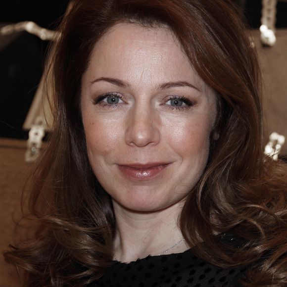 Archives - La chanteuse Isabelle Boulay inaugure le Noël Québécois du BHV Paris Rivoli à Paris, le 16 novembre 2011. 