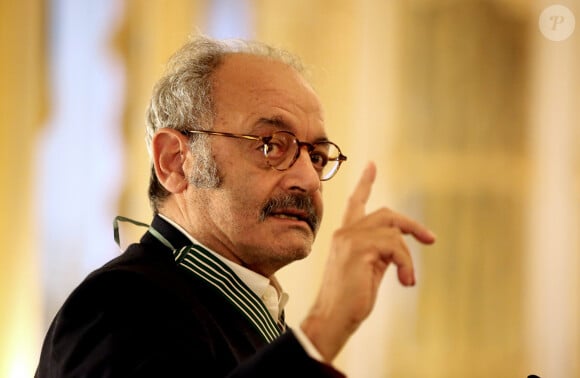 Audrey Azoulay a fait Commandeur de l'ordre des Arts et des Lettres, Louis Chedid dans le salon du Ministère à Paris, le 25 Octobre 2016. © Dominique Jacovides/Bestimage