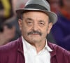 En pleine promotion de son 18ème album studio Rêveur rêveur, Louis Chedid (76 ans) sera en concert au Théâtre des Bouffes du Nord
Louis Chedid - Enregistrement de l'émission "Vivement Dimanche" à Paris le 13 Janvier 2016