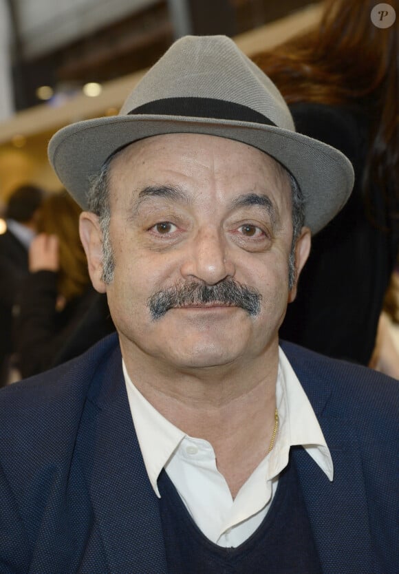 Louis Chedid - 34ème édition du salon du livre à la Porte de Versailles à Paris le 23 mars 2014. 