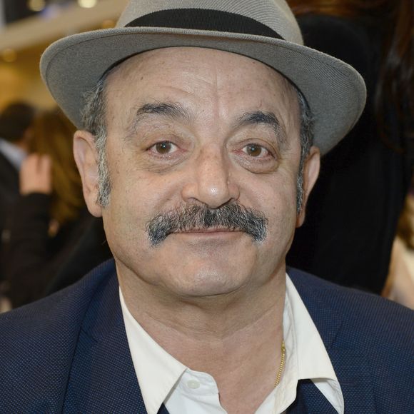 Louis Chedid - 34ème édition du salon du livre à la Porte de Versailles à Paris le 23 mars 2014. 