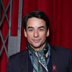 Julian Bugier - Photocall de la soirée de lancement du "Sidaction" au théâtre Edouard VII à Paris le 4 mars 2024. © Denis Guignebourg/Bestimage