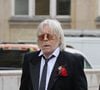 A 71 ans !
Mariage du chanteur Renaud avec sa compagne Christine, qu'il aime appeler Cerise, en référence a ses boucles d'oreilles fetiches portées ce jour, et celui de leur rencontre. Le 4 mai 2024 à la mairie du 14e arrondissement de Paris © Gimmick/SIPA