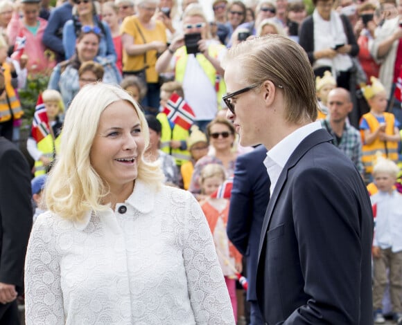 La princesse Mette-Marit, son fils Marius Borg Hoiby - La famille royale de Norvège lors du jubilé de 25 ans de règne du roi Harald de Norvège à Trondheim, le 23 juin 2016.