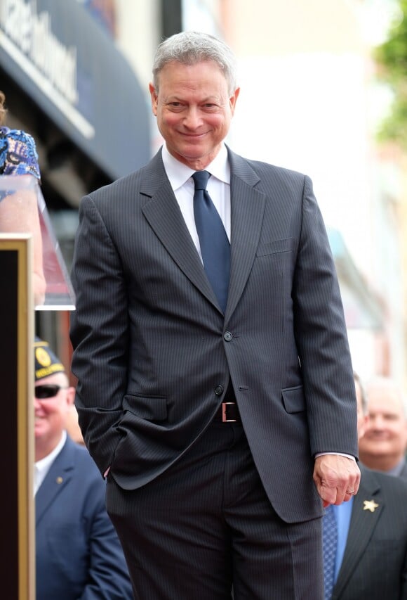 "Puis mon fils avait été diagnostiqué d'une autre forme rare de cancer (lui au niveau de la colonne vertébrale, ndlr), à peine deux mois plus tard,"

Gary Sinise - Gary Sinise reçoit son étoile sur le Walk of Fame à Hollywood, le 17 avril 2017 © Chris Delmas/Bestimage