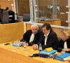 Avant de s'installer sur le banc des prévenus aux côtés de ses avocats, Alain Barsikian et Céline Laseck, le teint livide et le visage marqué.
Pierre Palmade au tribunal de Melun avec ses avocats Me Alain Barsikian et Me Céline Lasek pour son procès pour blessures involontaires à la suite d'un accident de la route en février 2023 dans lequel sa voiture a percuté un autre véhicule à Melun. Le 20 novembre 2024. © Christophe Clovis / Bestimage 