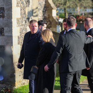 Geoff Payne, le père du défunt - Funérailles de Liam Payne à l'église St Mary à Amersham, le 20 novembre 2024. L'ex-membre du groupe One Direction a chuté du troisième étage, le 16 octobre 2024, depuis le balcon de sa chambre d'hôtel. Celle-ci a été retrouvé saccagée. 