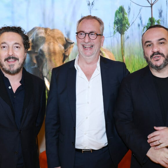 Guillaume Gallienne, Mathieu Forget et sa compagne Victoria Dauberville, ont, eux aussi, fait sensation lors de cet événement qui a mis à l'honneur un tout nouveau salon de voyage parisien. 
Exclusif - Guillaume Gallienne, Frédéric Savoyen, Pdg de Elux Groupe (Eluxtravel, Eluxfrance, Eluxevent), François-Xavier Demaison à l'inauguration du Flagship Eluxtravel, un nouveau salon de voyage design et lumineux à Paris le 14 novembre 2024. © Rachid Bellak / Bestimage