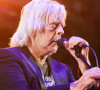 Certains internautes ont regretté le fait que le chanteur, apparu mal en point sur scène, continue de se produire. 
Exclusif - Le chanteur Renaud (Renaud Séchan) - Les amis musiciens de Renaud ont donné un concert à la Mairie du 13ème à Paris le 5 septembre 2024, en hommage au chanteur et à l'occasion de l'exposition "Renaud, Des mots et des images". 