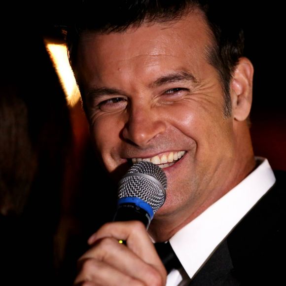 Roch Voisine - Soirée de lancement de l'album "Forever Gentlemen Vol.2" à bord d'une péniche au pied de la Tour Eiffel à Paris, le 1er octobre 2014. 