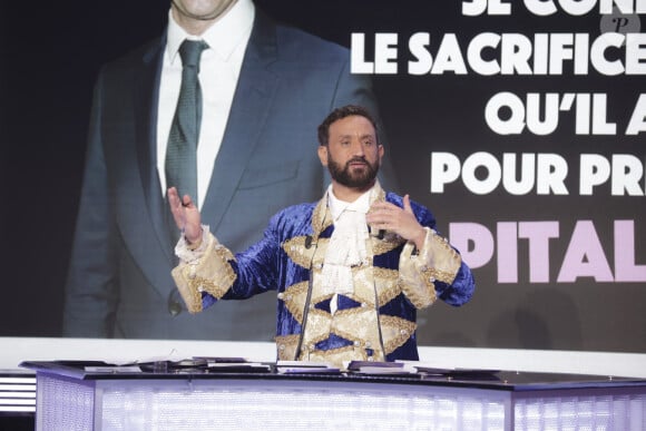 Exclusif - Cyril Hanouna sur le plateau de l'émission "Face à Hanouna" diffusée le 23 novembre 2024 - Paris le 21 novembre 2024