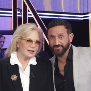 Exclusif - Sylvie Vartan, Cyril Hanouna sur le plateau de l'émission "Face à Hanouna" diffusée le 23 novembre 2024 - Paris le 21 novembre 2024 - © Jack Tribeca / Bestimage 