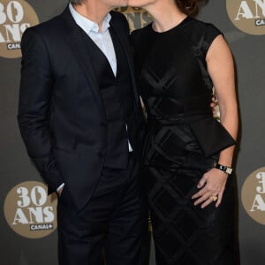 Antoine de Caunes et Daphné Roulier lors de la soirée des 30 ans de Canal Plus qui s'est tenue au Palais de Tokyo à Paris, France, le 4 novembre 2014. Photo par Nicolas Briquet/ABACAPRESS.COM