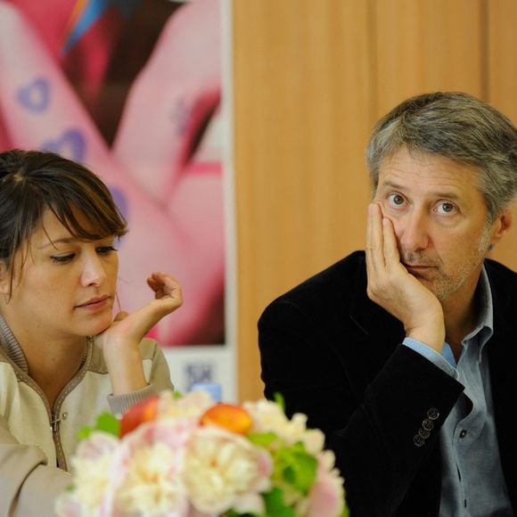 Emma de Caunes et Antoine de Caunes à la conférence de presse des Solidays 2012 à Paris, France, le 31 mai 2012. Photo par Alban Wyters/ABACAPRESS.COM