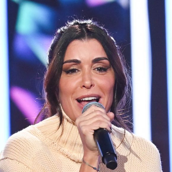 Jenifer - Les personnalités se mobilisent lors de la 36ème édition du Téléthon sur le plateau de France 2, avec pour parrain K.Adams, le 3 décembre 2022. © Coadic GUIREC / Bestimage