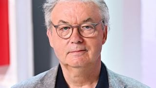 Pour la suite de Dix pour cent, Dominique Besnehard met la pression aux comédiens : "Je le prendrai très mal"