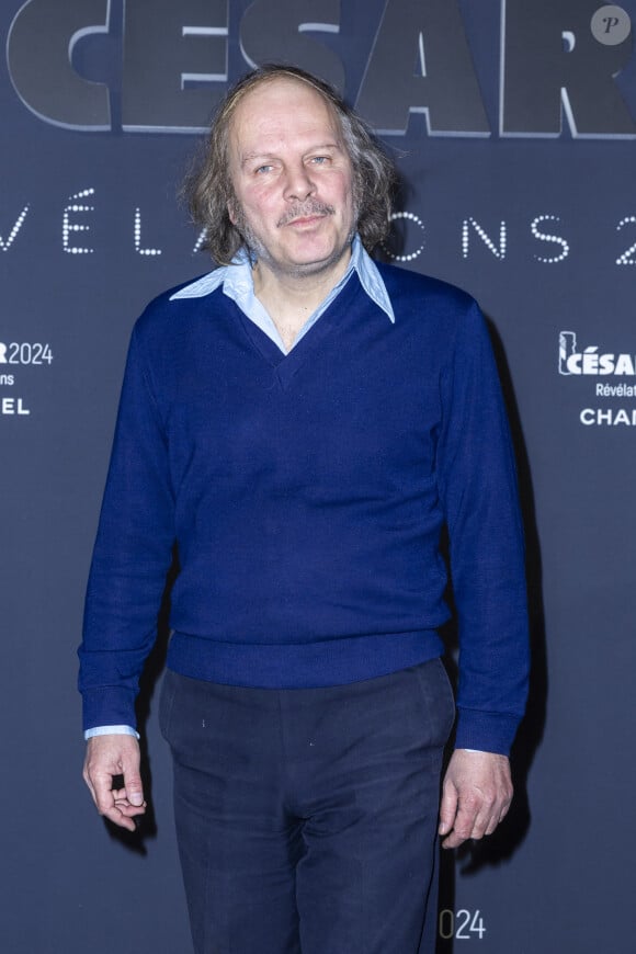 Philippe Katerine est un visage emblématique du paysage musical français
Philippe Katerine au photocall du dîner César Révélations à L'Élysée Montmartre à Paris. © Olivier Borde / Bestimage 