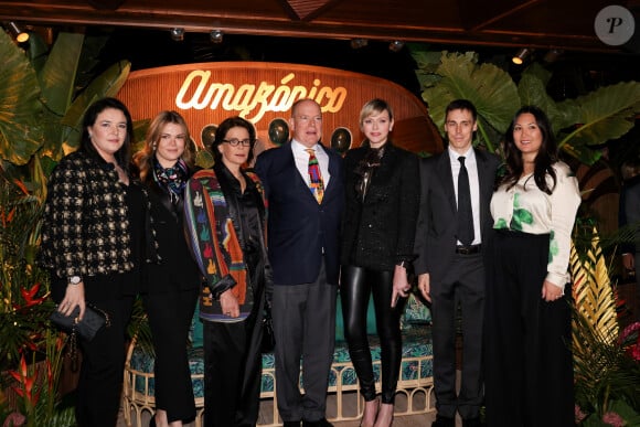 Mélanie-Antoinette de Massy, Camille Gottlieb, la princesse Stéphanie, le prince Albert II de Monaco, la princesse Charlene, Louis Ducruet et sa femme Marie lors de l'inauguration du restaurant Amazonico Monte-Carlo à Monaco le 4 avril 2024. Situé au coeur de l'emblématique Place du Casino, Amazónico Monte-Carlo invite à découvrir une expérience multisensorielle, à travers la forêt amazonienne. Créé par Sandro Silva et Marta Seco à Madrid en 2016, puis installé à Londres et Dubaï, Amazónico Monte-Carlo s'installe au coeur du Carré d'or. A partir du 5 avril 2024 ce concept de restaurant, bar et lounge inspiré par l'Amazonie promet un voyage festif. © Claudia Albuquerque / Bestimage 