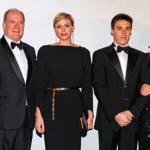 Le prince Albert II de Monaco, la princesse Charlène de Monaco, Louis Ducruet et sa femme Marie - 3ème édition du "Festival des Etoilés Monte-Carlo" face à 7 étoiles Michelin un spectacle culinaire 4 chefs étoilés à la Salle Empire de l'Hôtel de Paris Monte-Carlo à Monaco, le 11 novembre 2023. © Claudia Albuquerque/Bestimage 