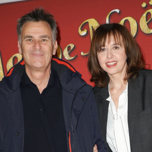 Valérie Bonneton est amoureuse d'Edouard
Valérie Bonneton et son compagnon Edouard - Avant-première du film "Les boules de Noël" au cinéma Pathé-Wepler à Paris. © Coadic Guirec / Bestimage