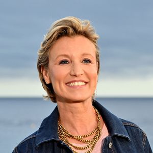 Alexandra Lamy pour le film Louise Violet. - Sixième édition du festival Cinéroman dédié aux adaptations cinématographiques de roman à Nice le 1er octobre 2024. © Dominique Jacovides - Bruno Bebert / Bestimage