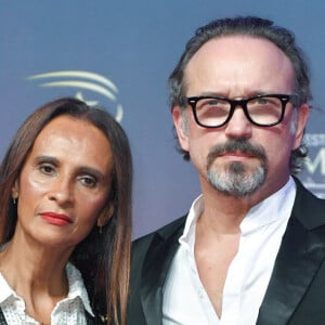 Vincent Perez et Karine Silla-Perez assistent au tapis rouge de la cérémonie d'ouverture lors du 21e Festival international du film de Marrakech à Marrakech, au Maroc, le 29 novembre 2024. Photo par Aurore Marechal/ABACAPRESS.COM