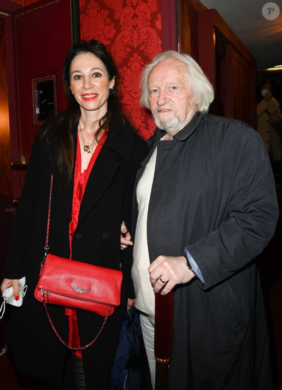 En 2012, alors âgé de 63 ans, il accueillait avec sa femme Isabelle Le Nouvel deux enfants, des jumeaux, après dix ans de vie commune...
Niels Arestrup (Brigadier d'honneur) avec sa femme Isabelle Le Nouvel lors de la remise de prix du Brigadier 2019 sous la houlette de l'A.R.T. (Association de la Régie Théâtrale) au théâtre Montparnasse à Paris, France, le 8 décembre 2021. © Coadic Guirec/Bestimage 