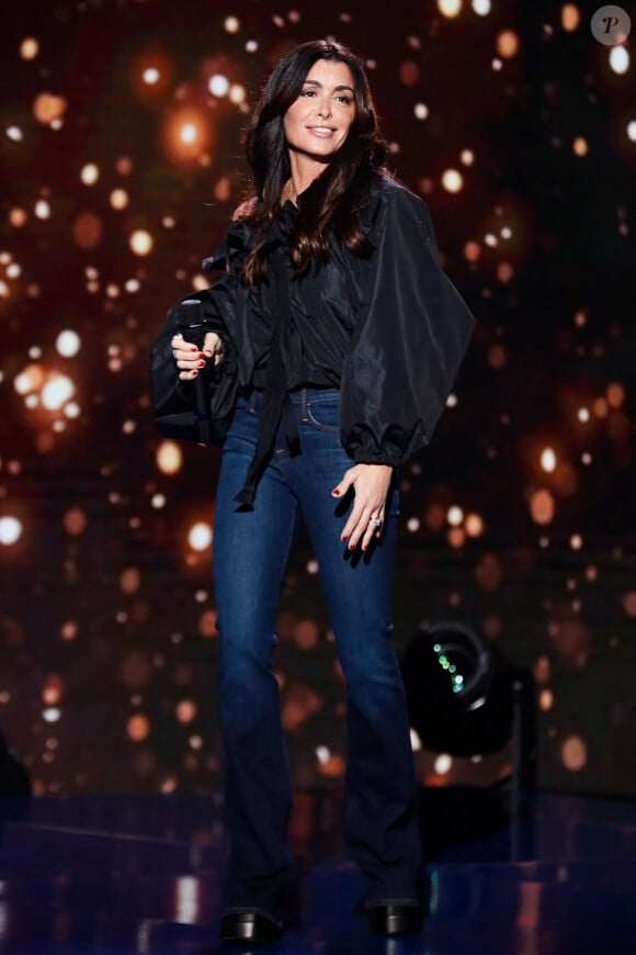 Lors de cet entretien, l'artiste s'est livrée sur un sujet bien plus personnel. Évoquant son lien profond avec la chanson " Tears in Heaven " d'Eric Clapton, qui aborde le deuil d'un enfant...
Exclusif - Jenifer Bartoli - Surprises - Enregistrement de l'émission "La boîte à secrets 15", au Studio 128 à Saint Denis, présentée par F.Bollaert et diffusée le 17 février 2023 sur France 3 © Christophe Clovis / Bestimage 