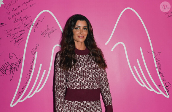 Jenifer a évoqué pour la première fois une douleur qu'elle avait gardée secrète : ses fausses couches...
Exclusif - Jenifer Bartoli - Backstage - Enregistrement de l'émission "Tout le monde chante contre le cancer, les stars relèvent le défi" dans le cadre du gala de l'association "Tout le monde chante contre le cancer" présentée par J.Anthony au Dôme de Paris, et diffusée le 4 janvier sur W9. Le 22 novembre 2022 © Coadic Guirec-Christophe Clovis / Bestimage 