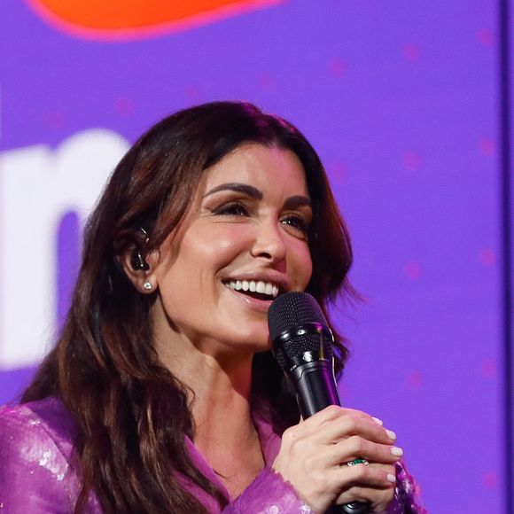 Pour Jenifer, la musique a joué un rôle cathartique dans son processus de résilience...
Exclusif - Jenifer Bartoli - Enregistrement de l'émission "Génération Hit Machine Vol. 2" au Dôme de Paris, les 8 et 9 novembre 2022, diffusée sur W9 le 31 janvier 2023 © Christophe Clovis / Bestimage 
