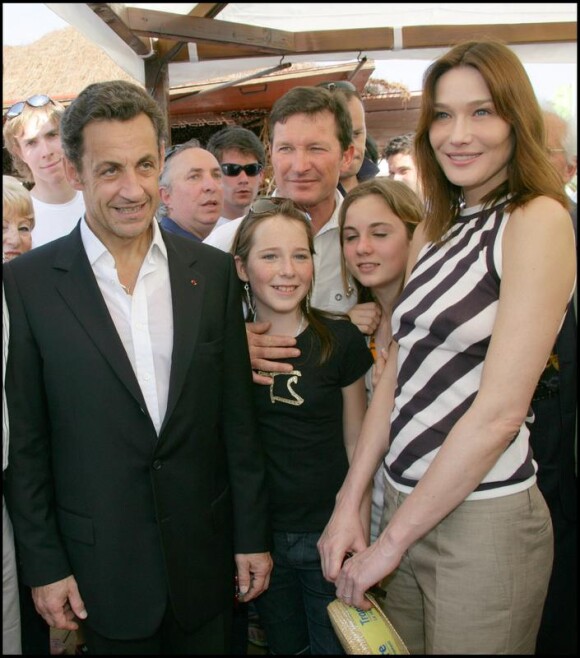 Carla Bruni et Nicolas Sarkozy  lors du prix Virginio Bruni-Tedeschi en avril 2009