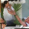 Boris Becker et sa femme Lilly Kerssenberg en compagnie du petit bébé Amadeus à Miami le 2 avril 2010