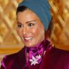 Sheikha Mozah bint Naser Al Missned et la reine d'Angleterre à Londres le 6 avril 2010