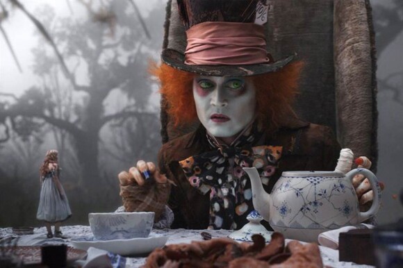 Johnny Depp dans Alice au Pays des Merveilles.