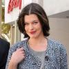 Milla Jovovich sort de la boutique Prada, à Beverly Hills. 10/04/2010