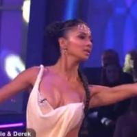 Regardez Nicole Scherzinger en sensuelle danseuse de rumba... Sexy et chic !