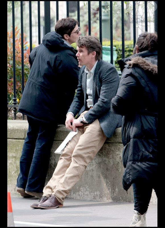Ethan Hawke en tournage à Paris pour La Femme du Vème le 15 avril 2010