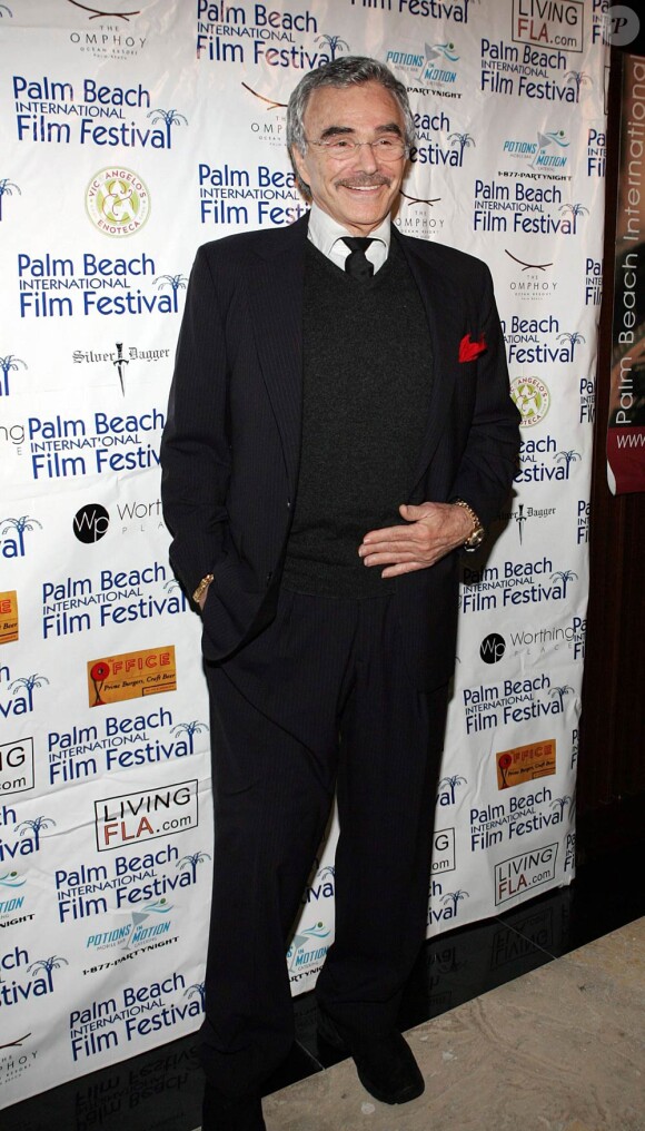 Burt Reynolds recevait le 23 avril 2010 un prix récompensant l'ensemble de sa carrière au festival de Palm Beach