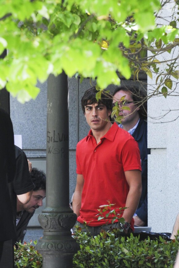 Fernando Alonso, sur le tournage d'une publicité pour une banque dans les rues de Madrid le 26 avril 2010