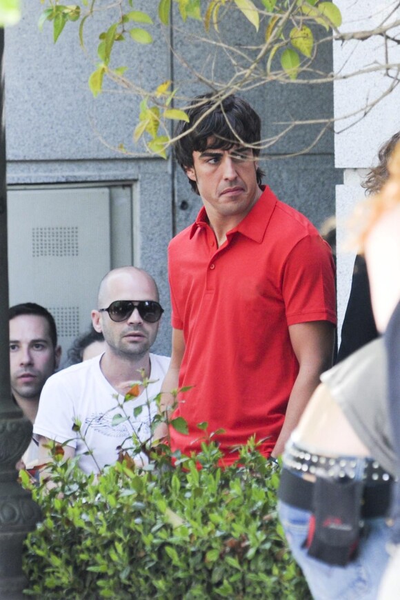 Fernando Alonso, sur le tournage d'une publicité pour une banque dans les rues de Madrid le 26 avril 2010