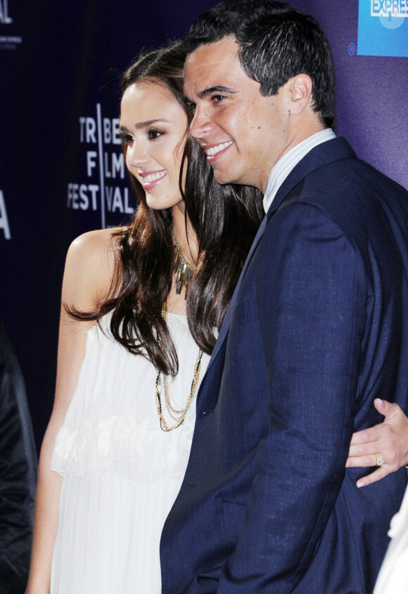 Jessica Alba et son époux Cash Warren lors de la projection de The Killer Inside Me durant le festival de Tribeca à New York le 27 avril 2010