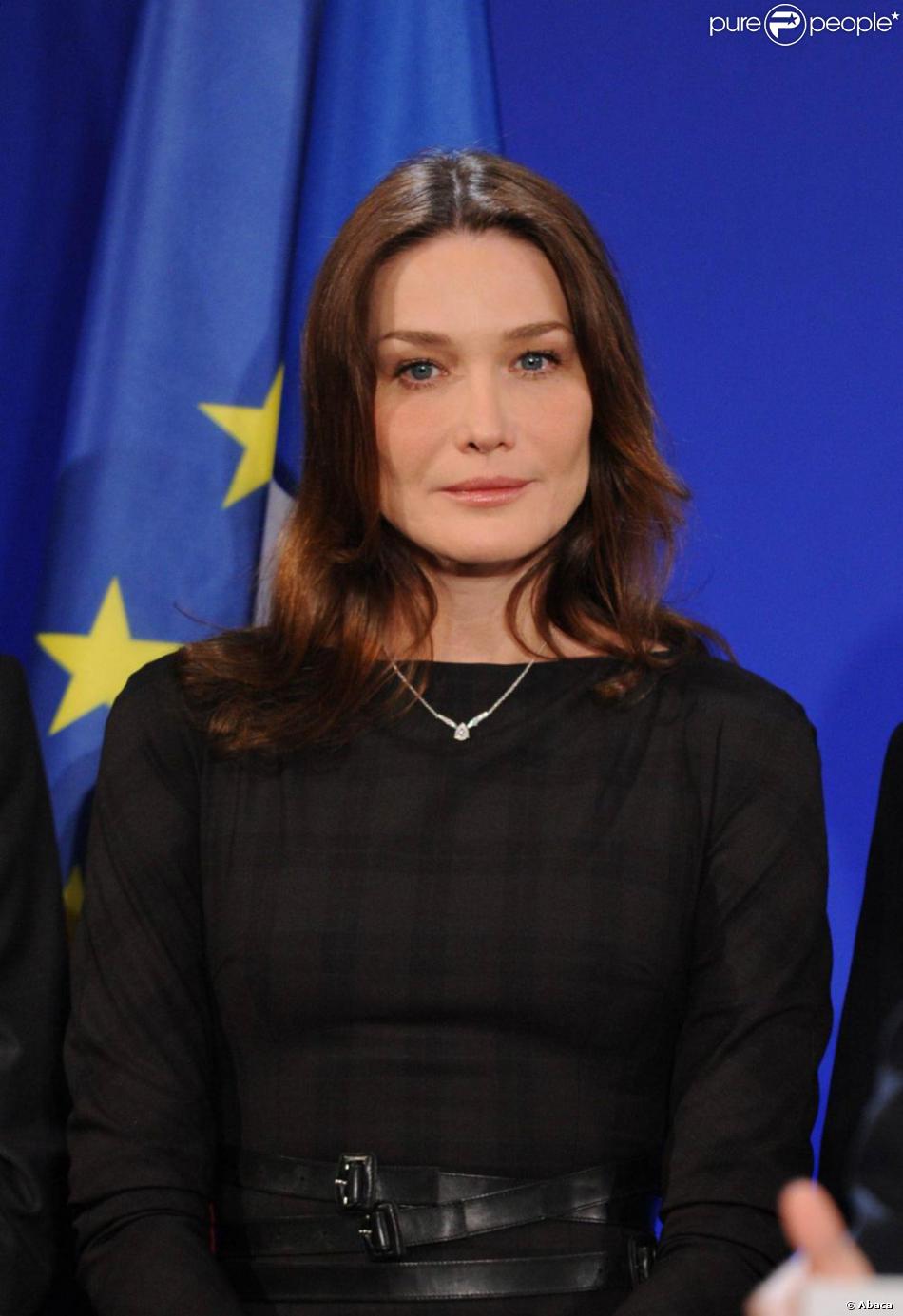 Carla Bruni Purepeople