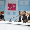 Patrick Poivre d'Arvor, Zinedine Zidane et Guy Alba dans un JT spécial lors de la troisième édition du Prix des Ambassadeurs de l'association Européenne ELA en direct du musée du Quai Branly de Paris le 6 mai 2010