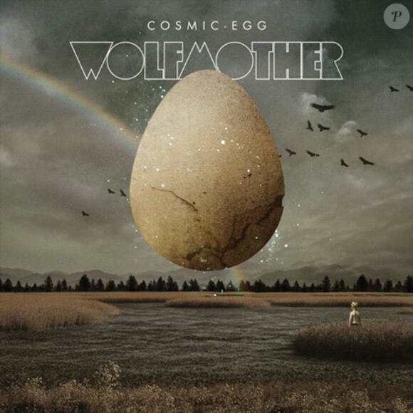 Malgré des mouvements sismiques dans son line up, le groupe de hard rock australien Wolfmother tient bon et dévoile en 2010, au coeur de son New Moon Rising Tour, le clip de Far Away, extrait de Cosmic Egg...